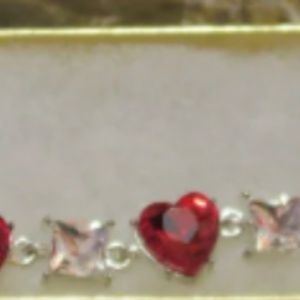 MOTHERS DAY red heart jewel new in box Tennis BRACELET Mother's Day idea
